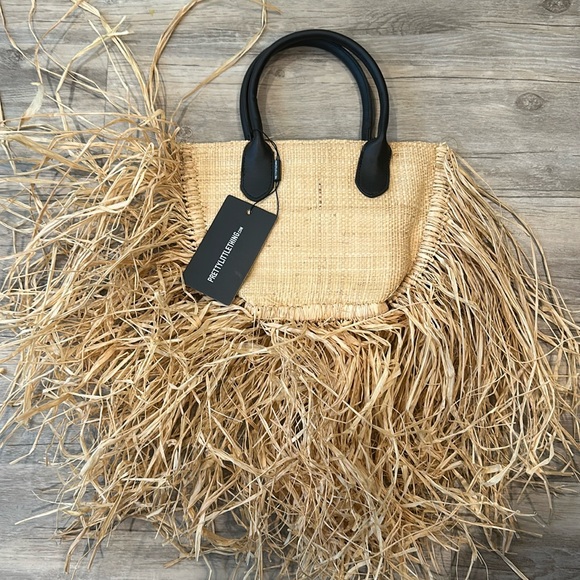 PLT Natural Frayed Straw Beach Bag - Picture 1 of 2